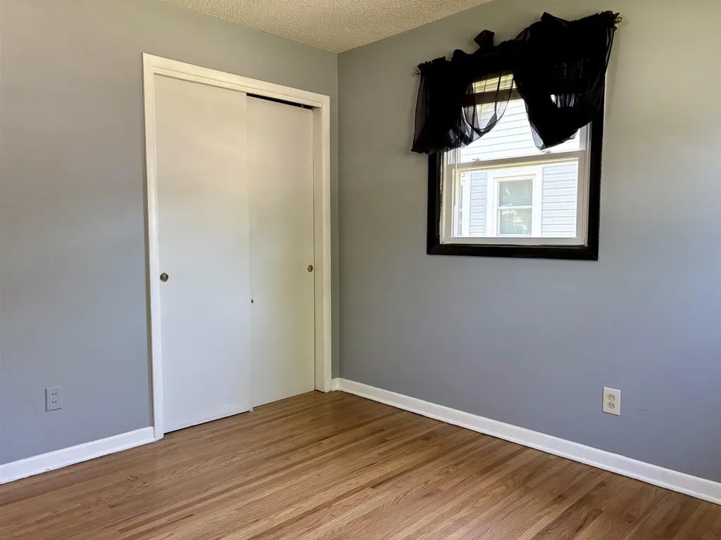 3308 S Custer Wichita KS 67217