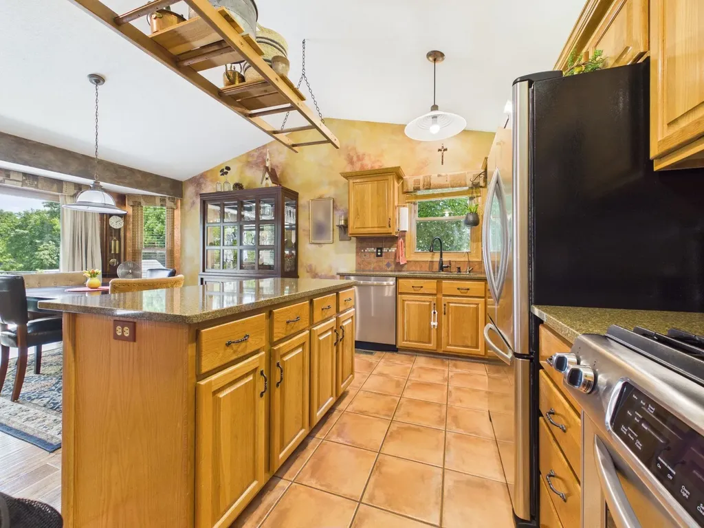 314 N Bay Country Street Wichita KS 67235