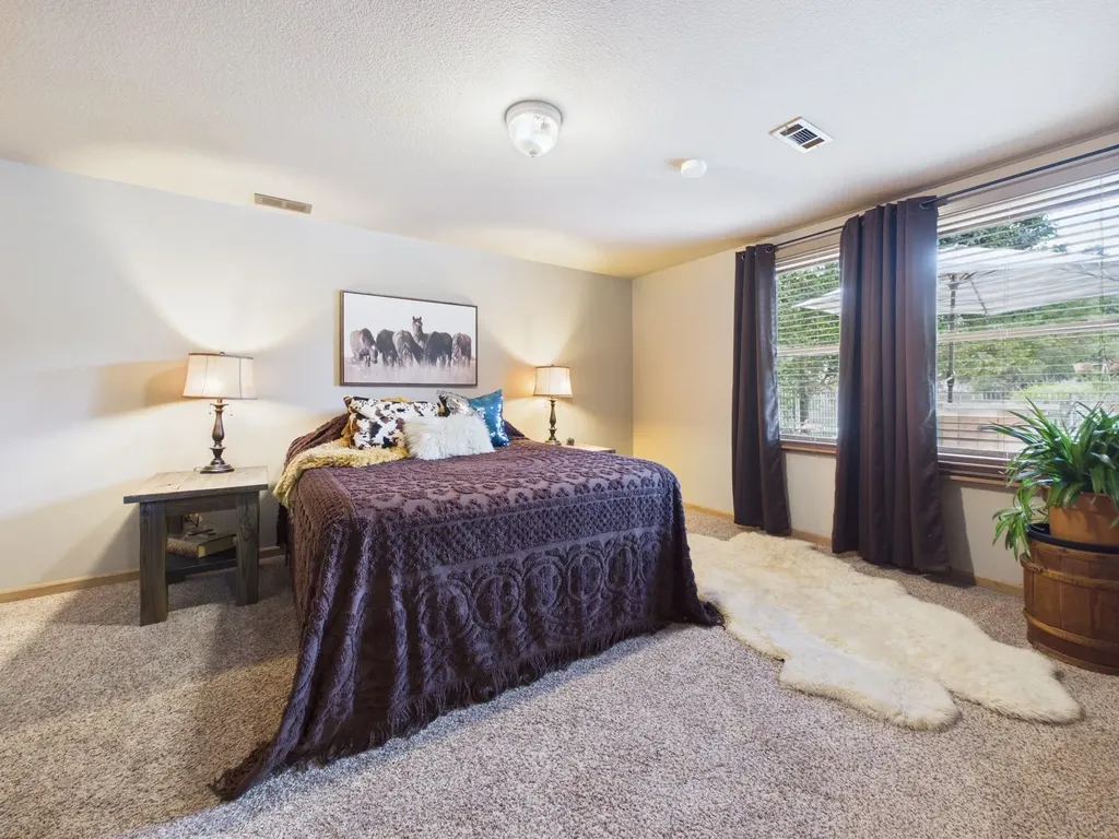 314 N Bay Country Street Wichita KS 67235