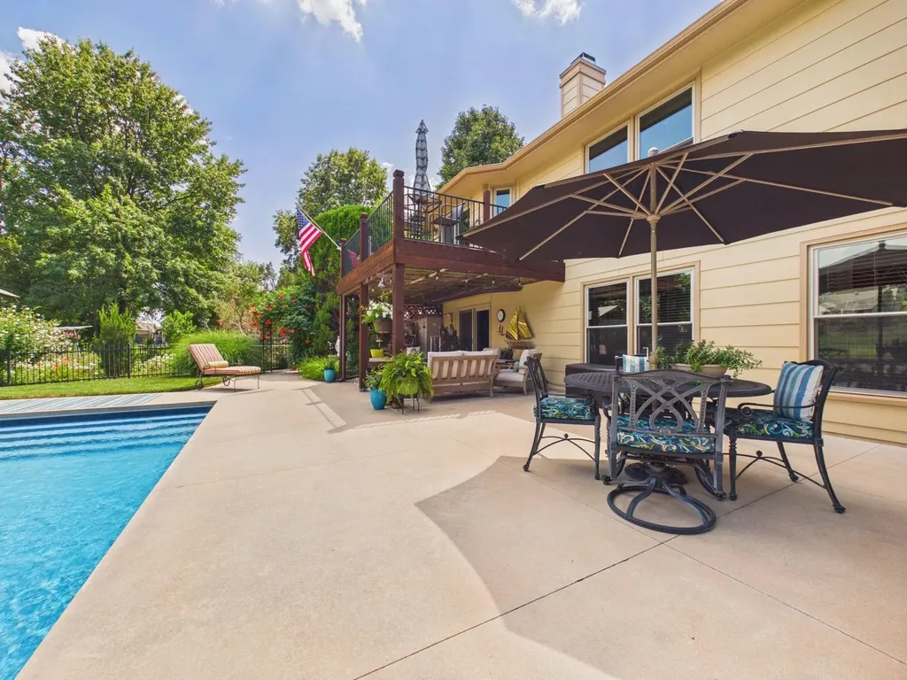314 N Bay Country Street Wichita KS 67235