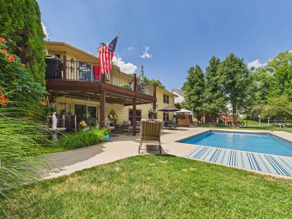 314 N Bay Country Street Wichita KS 67235