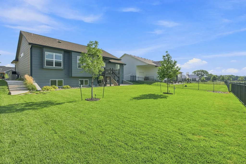 1141 W Shellbark Street Goddard KS 67052