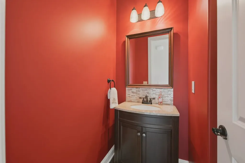 1042 N Lake Road Cheney KS 67025-7706