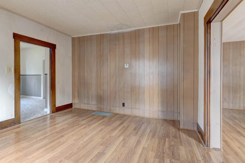321 N Summit Arkansas City KS 67005