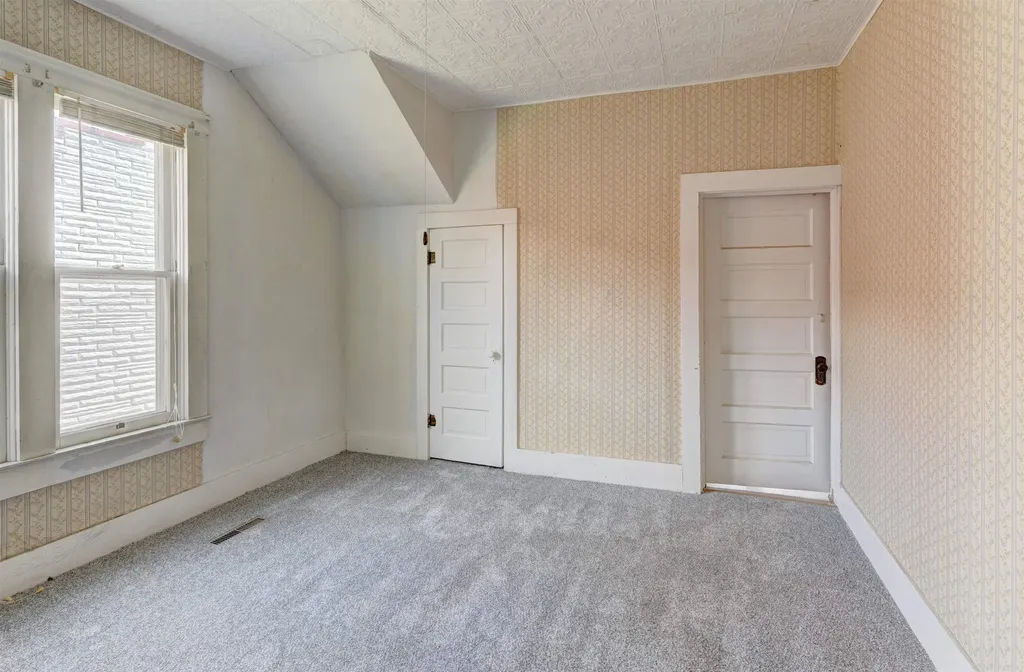 321 N Summit Arkansas City KS 67005