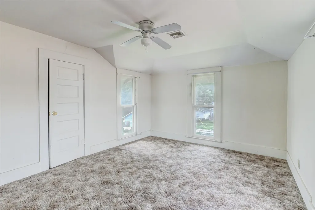 321 N Summit Arkansas City KS 67005