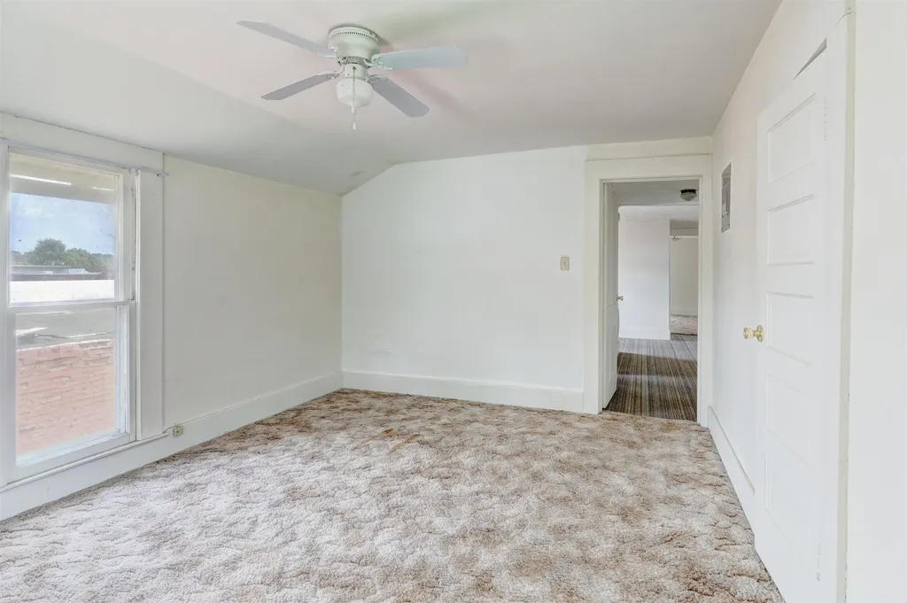 321 N Summit Arkansas City KS 67005
