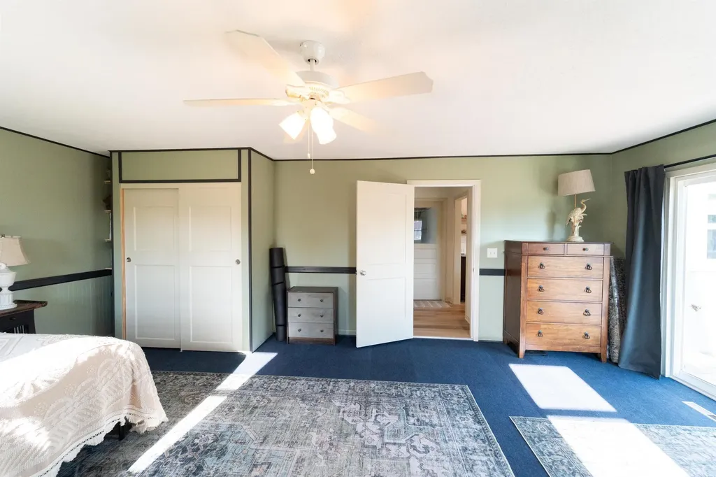 215 Spruce Halstead KS 67056