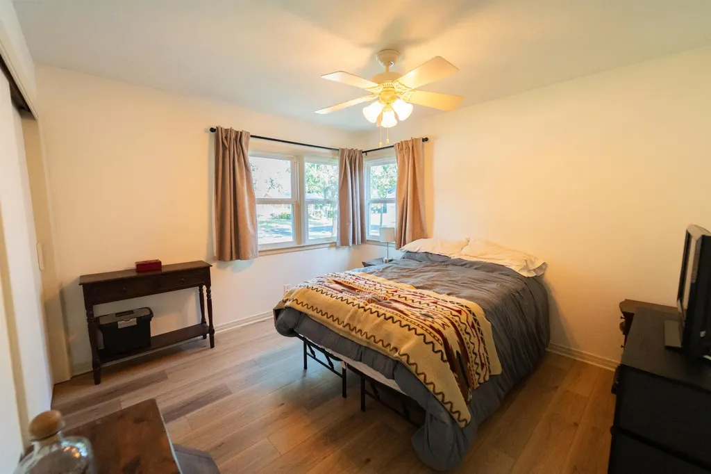 215 Spruce Halstead KS 67056
