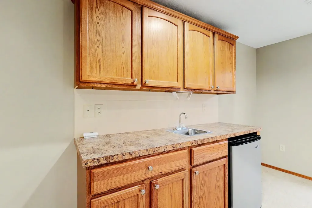 8025 W Suncrest Wichita KS 67212