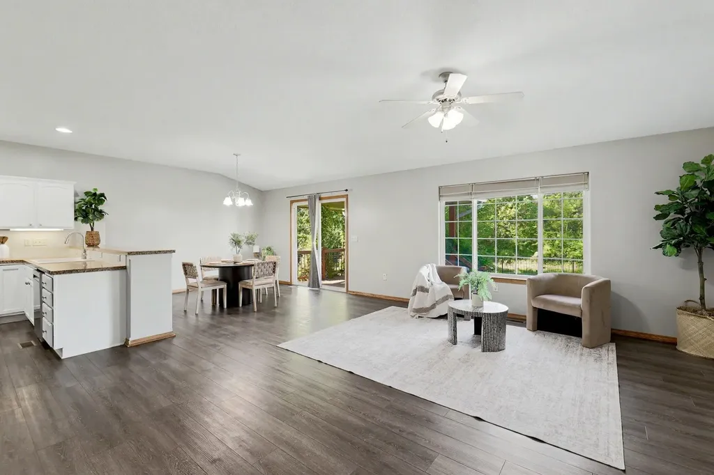 8025 W Suncrest Wichita KS 67212