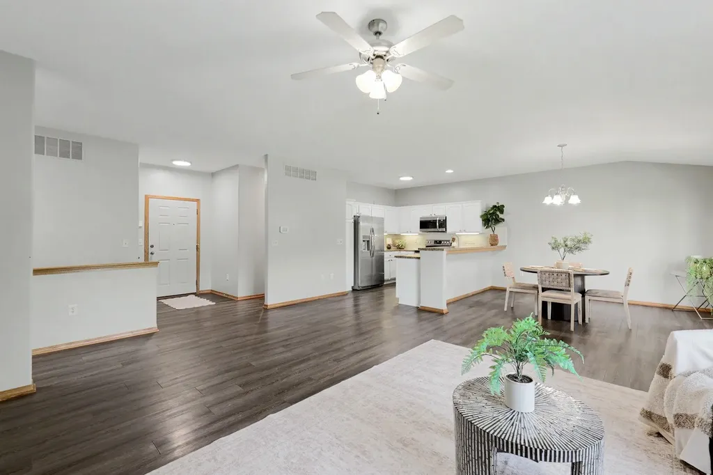 8025 W Suncrest Wichita KS 67212
