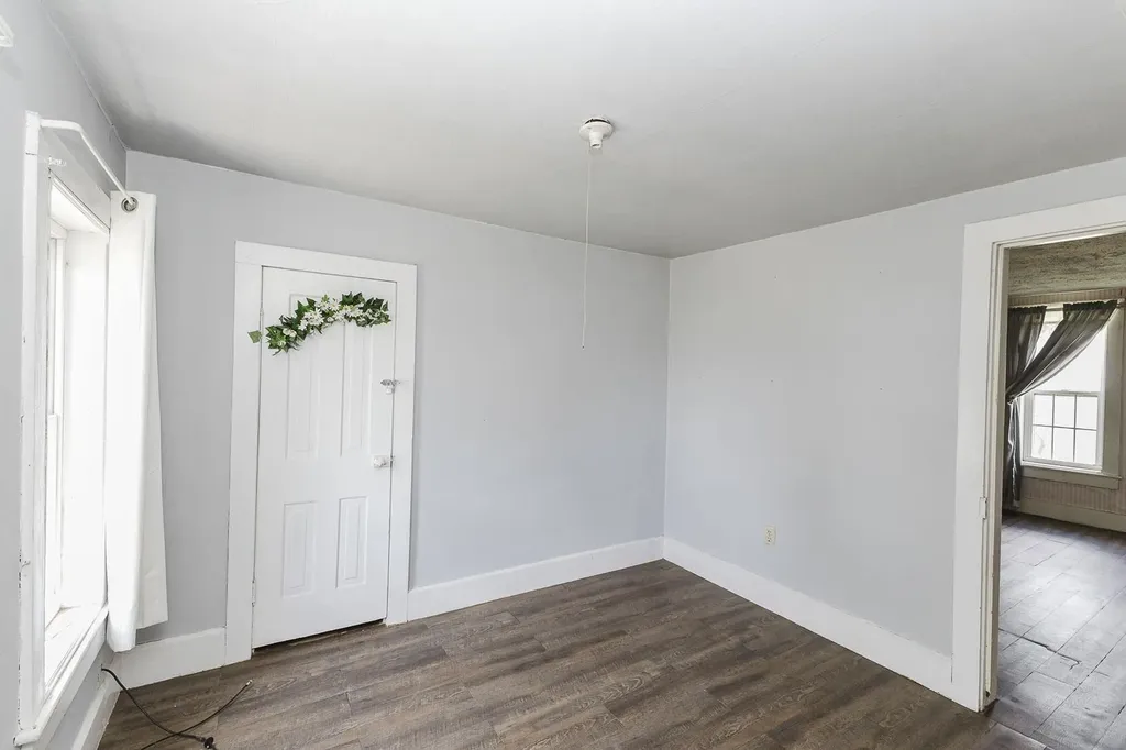 7231 N 263rd Mount Hope KS 67108