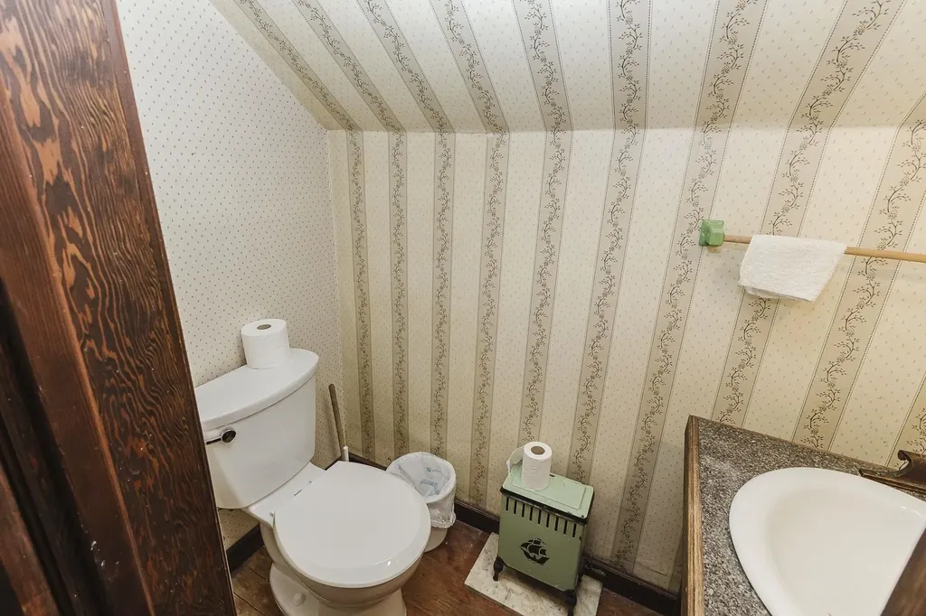 7231 N 263rd Mount Hope KS 67108