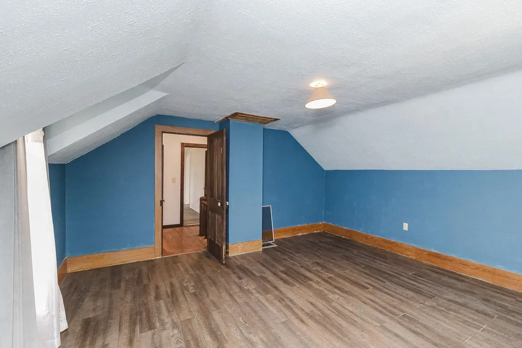 7231 N 263rd Mount Hope KS 67108