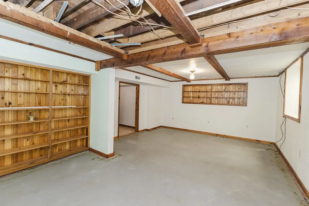 7231 N 263rd Mount Hope KS 67108