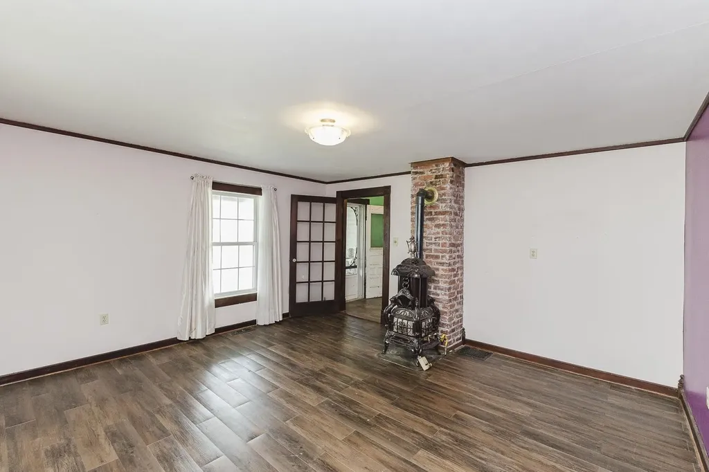 7231 N 263rd Mount Hope KS 67108