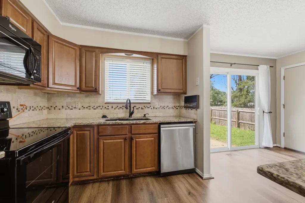435 E Campus Street Wichita KS 67216