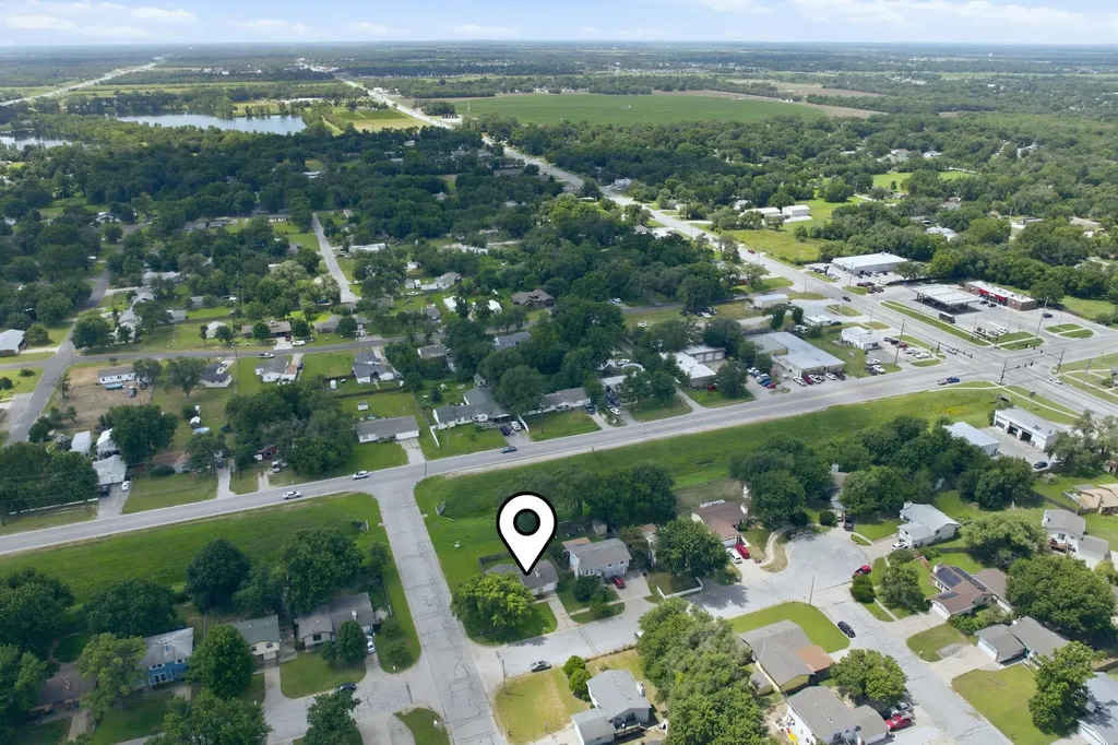 435 E Campus Street Wichita KS 67216