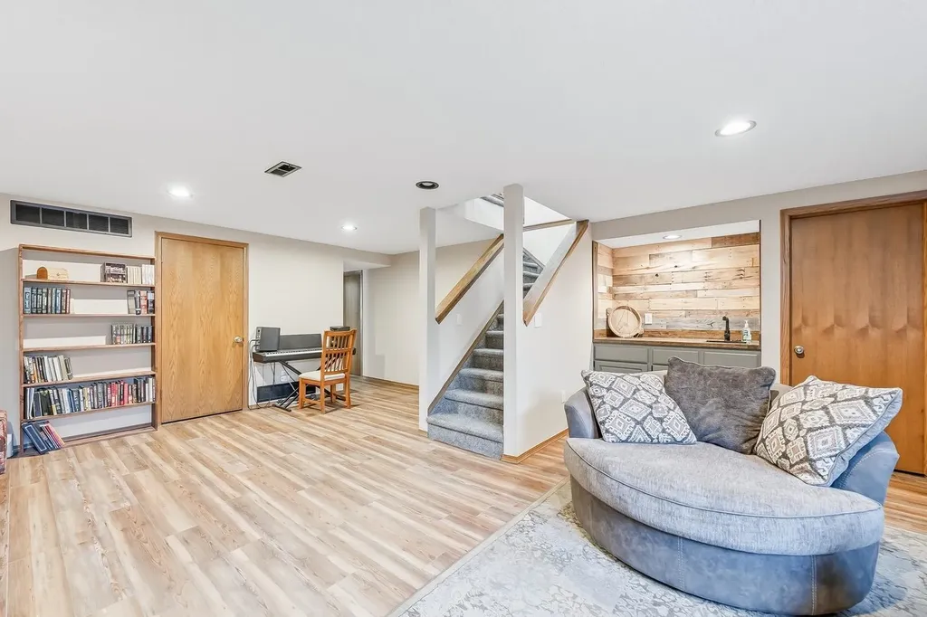 1150 S Burrus Street Wichita KS 67207