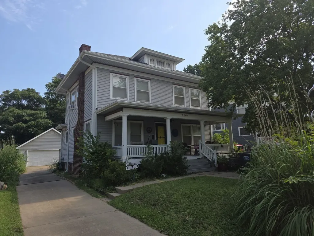 3240 E Country Club Place Wichita KS 67208