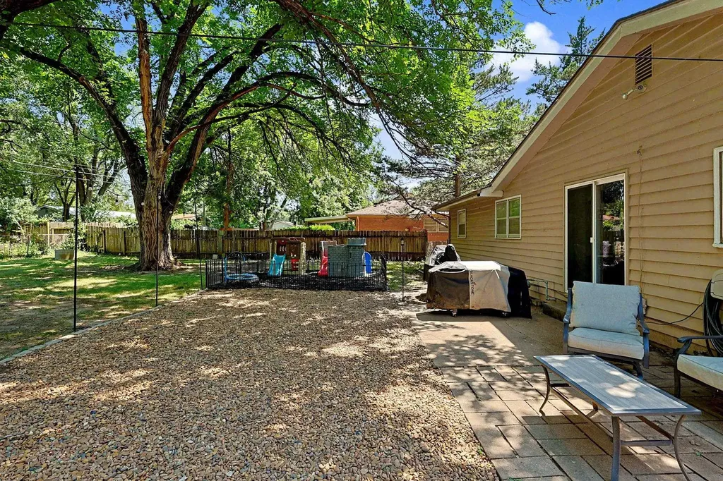 1314 N Westview Drive Derby KS 67037