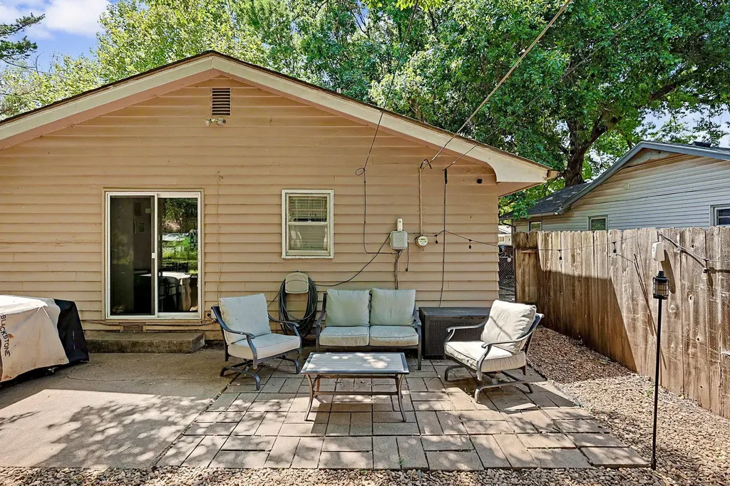 1314 N Westview Drive Derby KS 67037