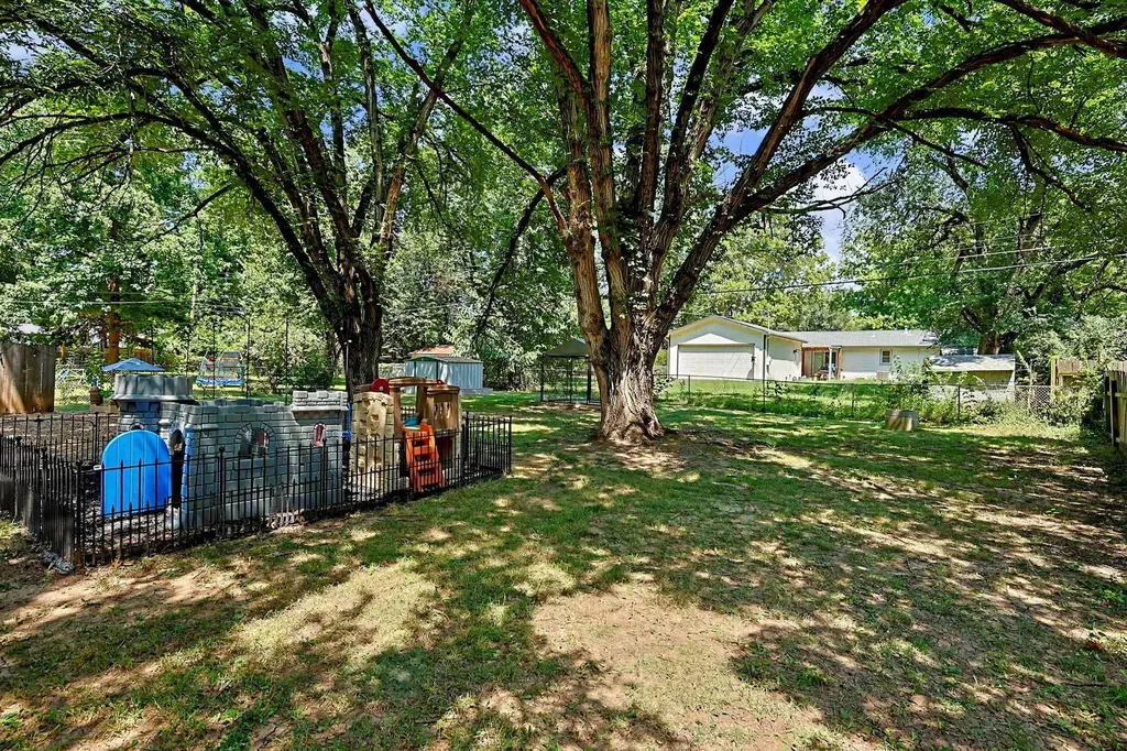 1314 N Westview Drive Derby KS 67037
