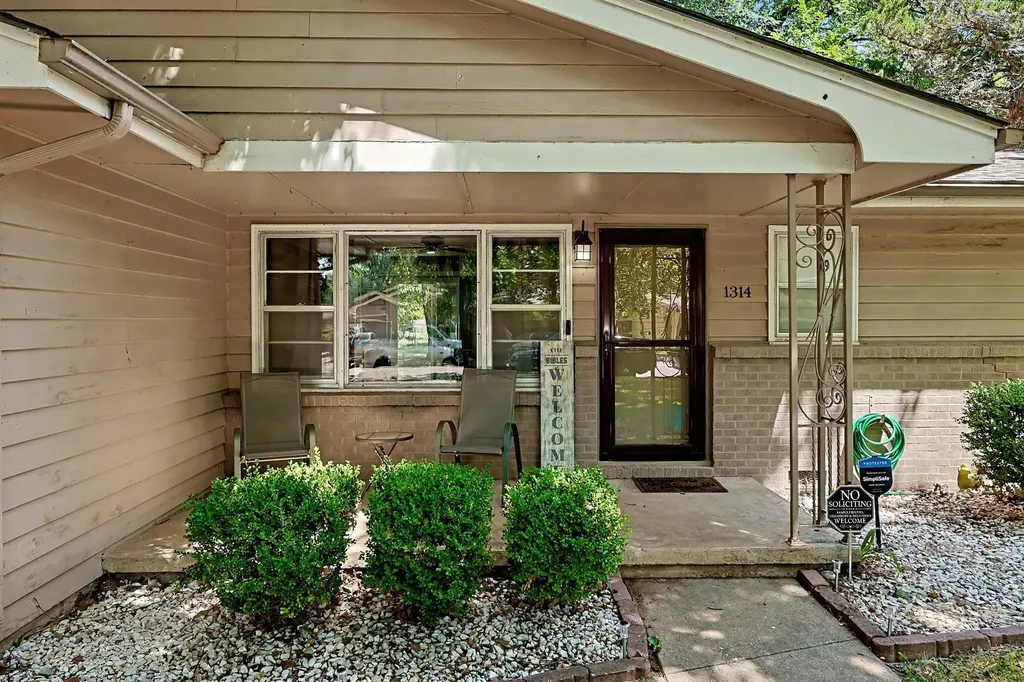 1314 N Westview Drive Derby KS 67037