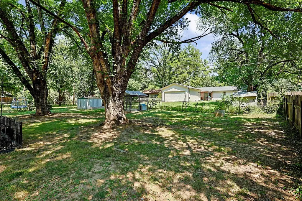 1314 N Westview Drive Derby KS 67037