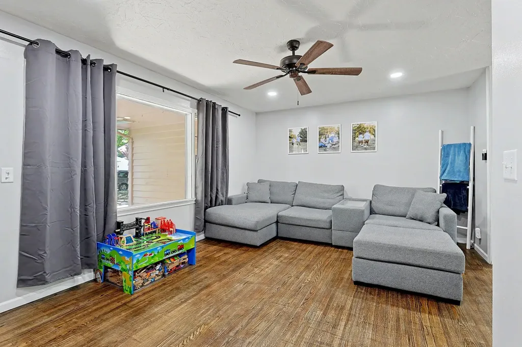 1314 N Westview Drive Derby KS 67037