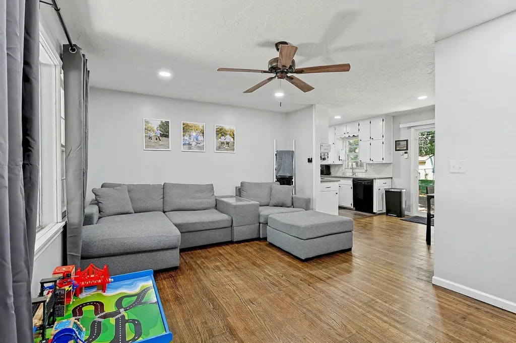 1314 N Westview Drive Derby KS 67037