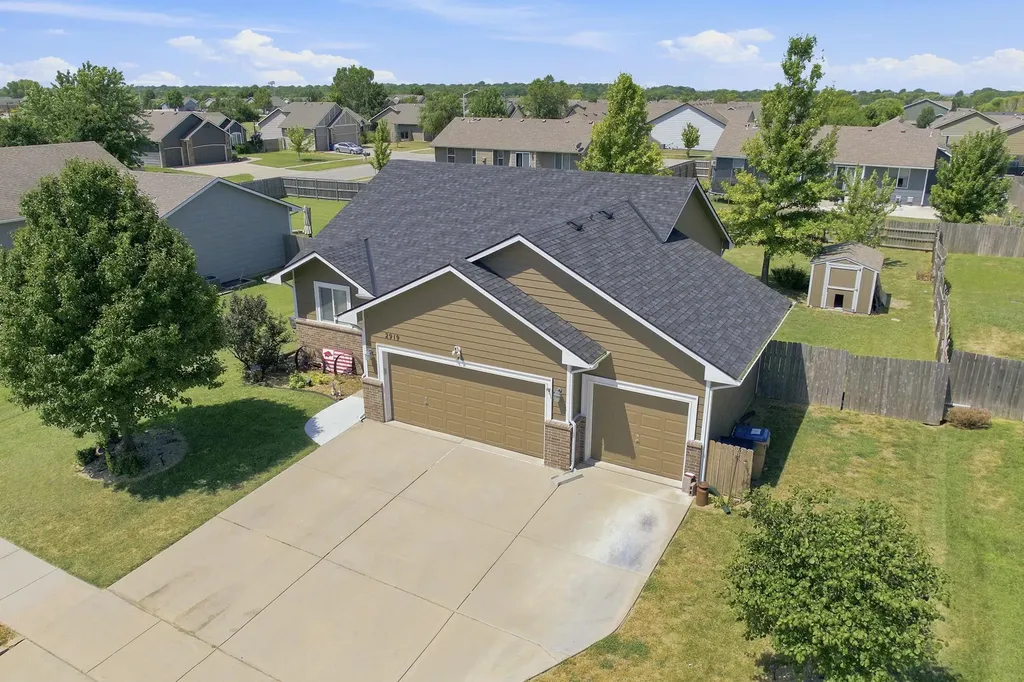2919 N Emerson Street Derby KS 67037