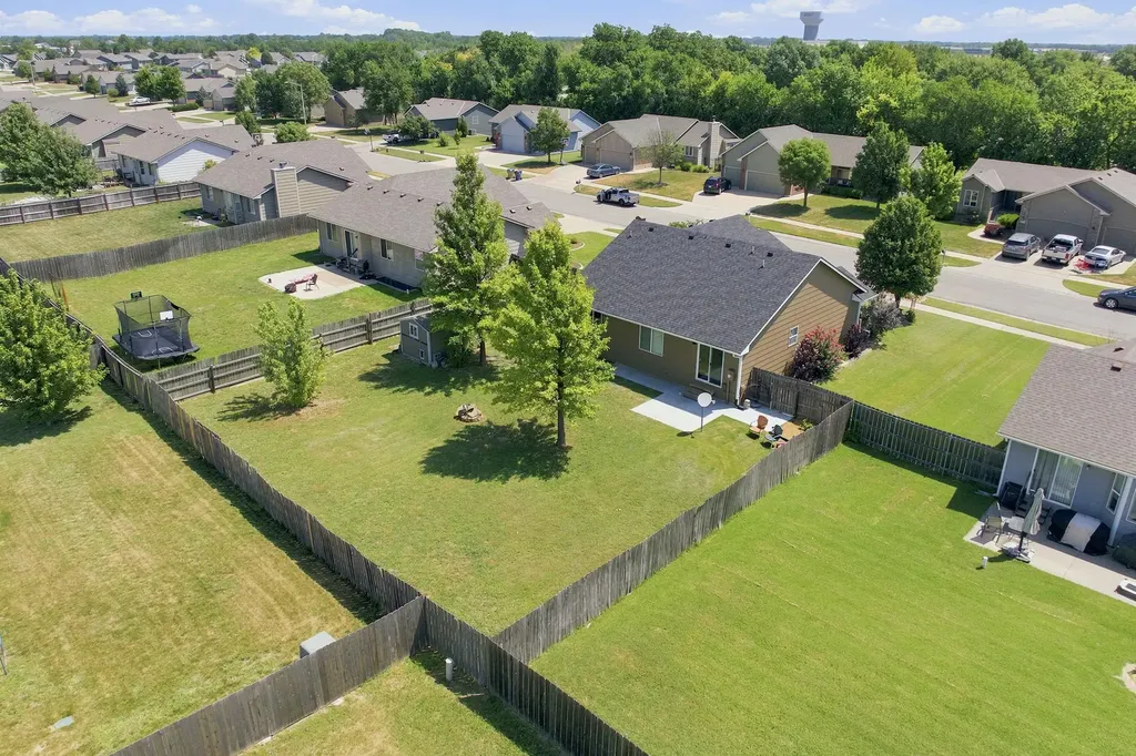 2919 N Emerson Street Derby KS 67037