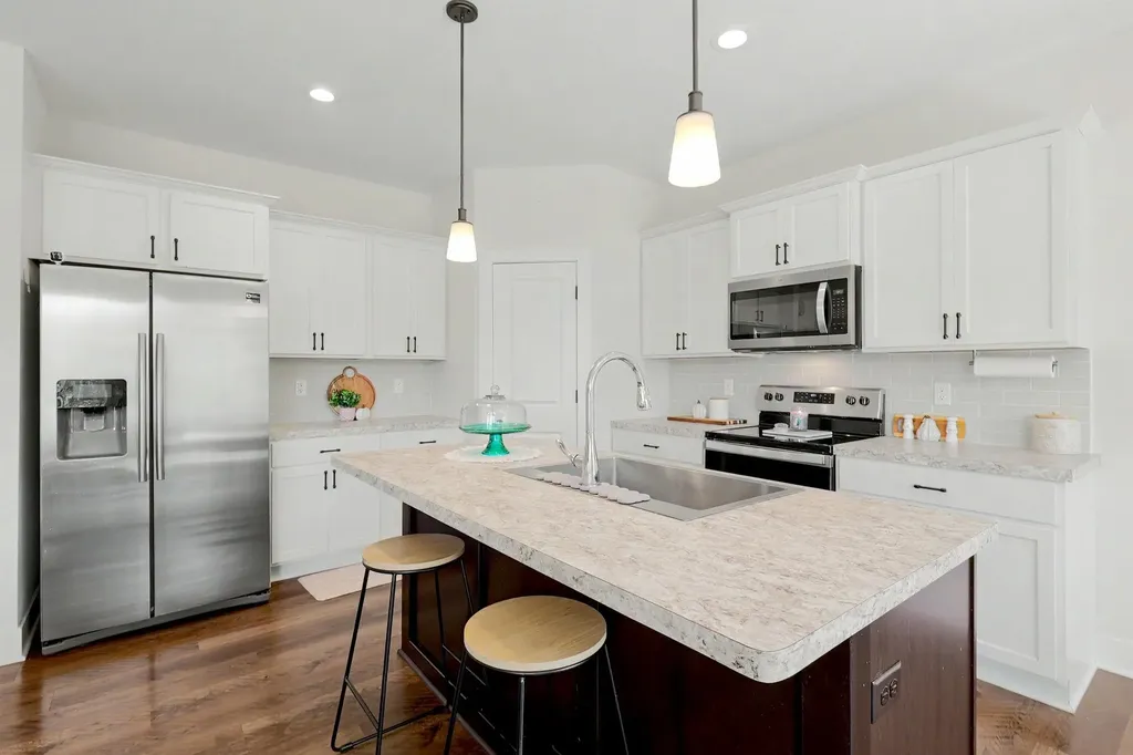1125 E Prairie Hill Circle Park City KS 67219