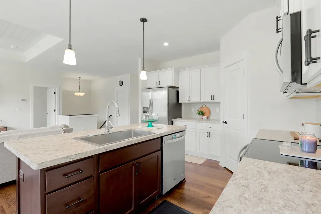 1125 E Prairie Hill Circle Park City KS 67219