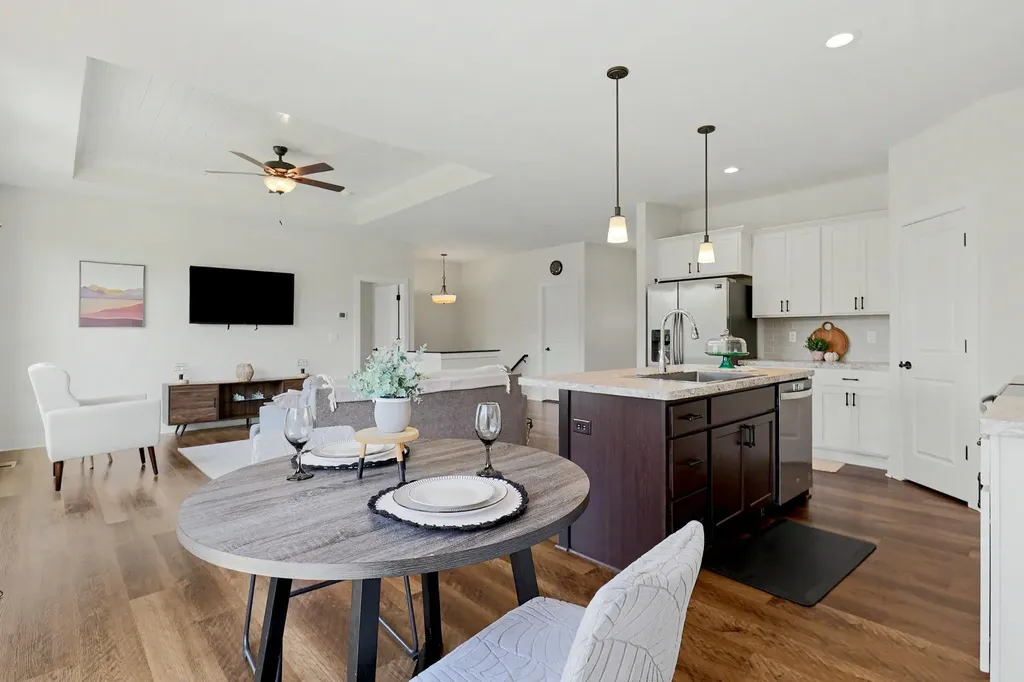 1125 E Prairie Hill Circle Park City KS 67219