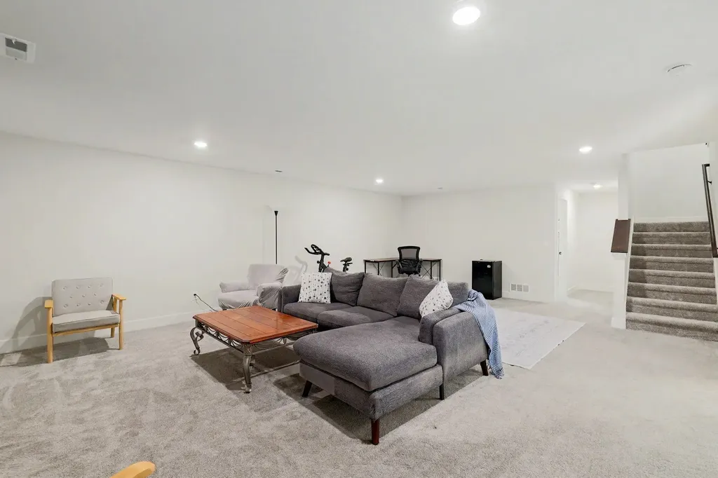 1125 E Prairie Hill Circle Park City KS 67219