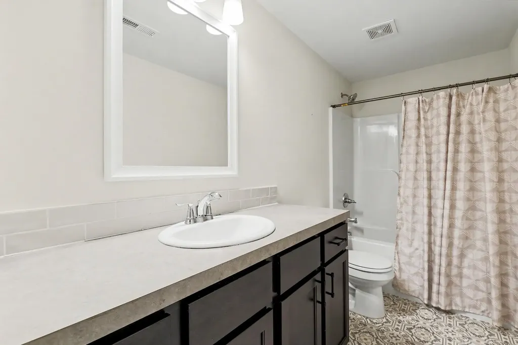 1125 E Prairie Hill Circle Park City KS 67219