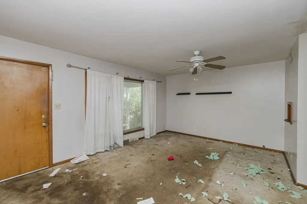 3807 Grail Wichita KS 67218