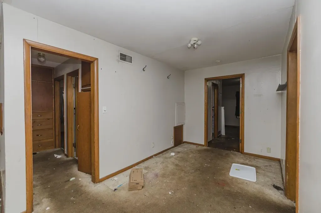 3807 Grail Wichita KS 67218