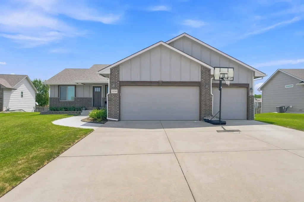 12718 W Grant Court Wichita KS 67235