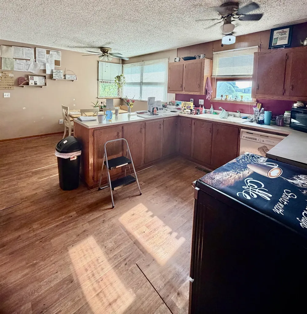 133 Tiffany Lane Eureka KS 67045