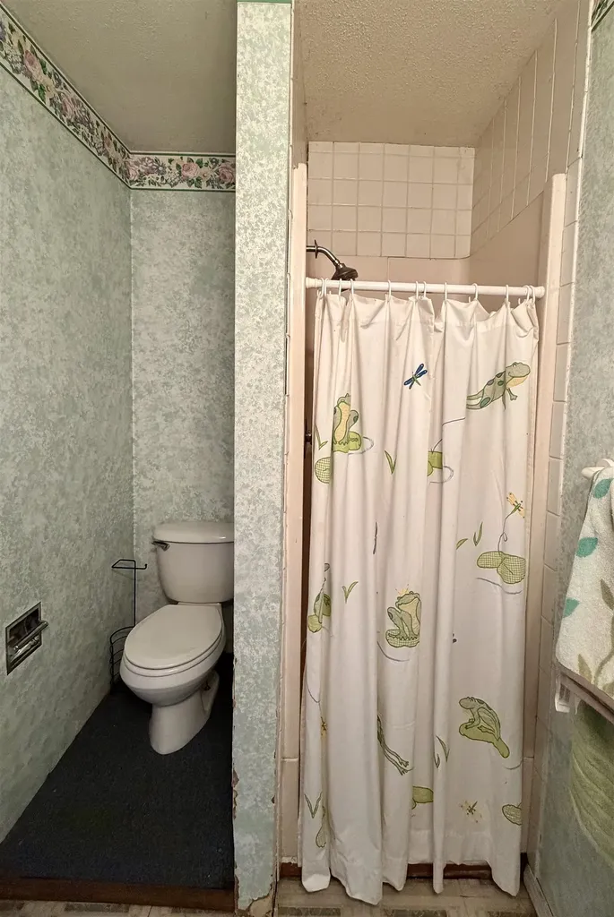 133 Tiffany Lane Eureka KS 67045