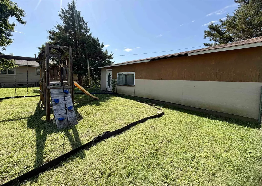 133 Tiffany Lane Eureka KS 67045