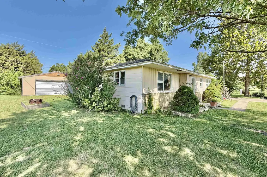 133 Tiffany Lane Eureka KS 67045