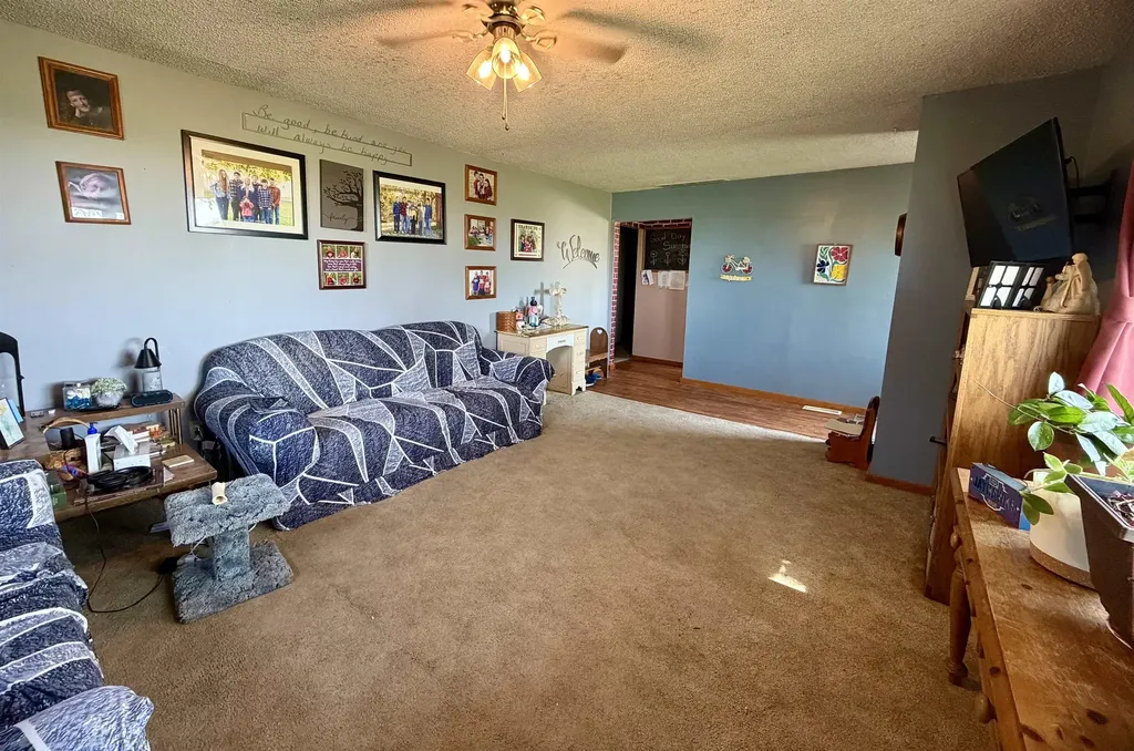 133 Tiffany Lane Eureka KS 67045