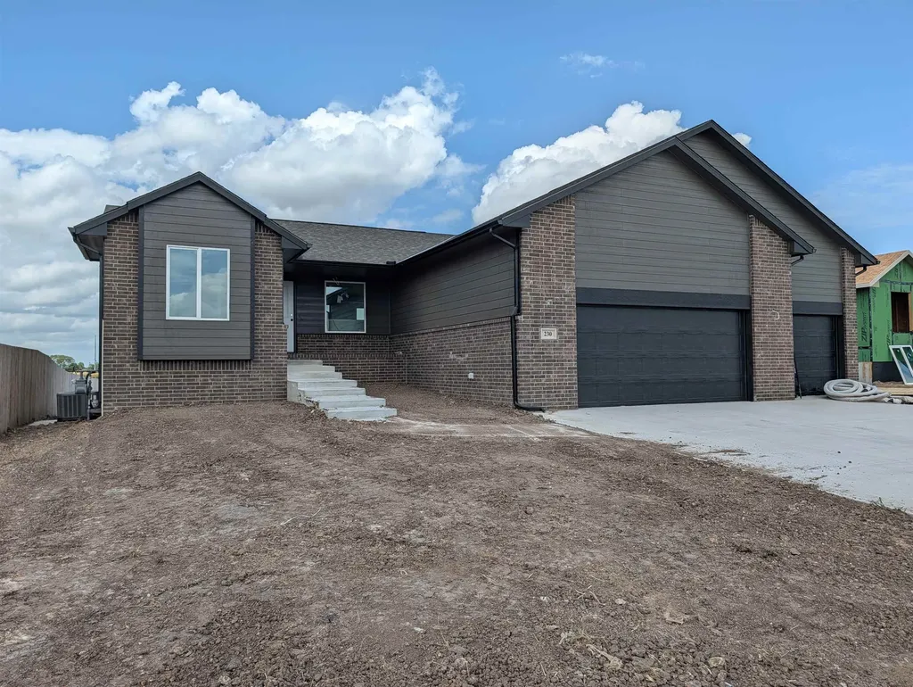 230 Summer Court Newton KS 67114