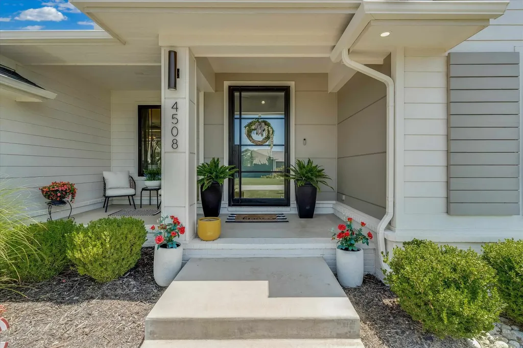 4508 N Sunny Circle Wichita KS 67205
