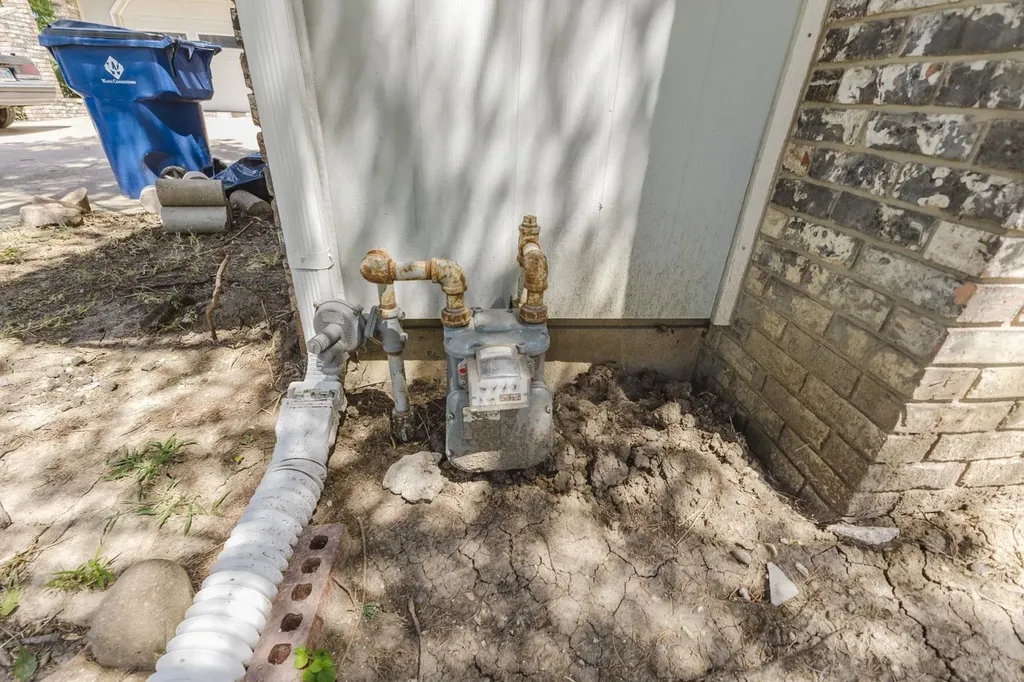 8606 E Cherry Creek Wichita KS 67207